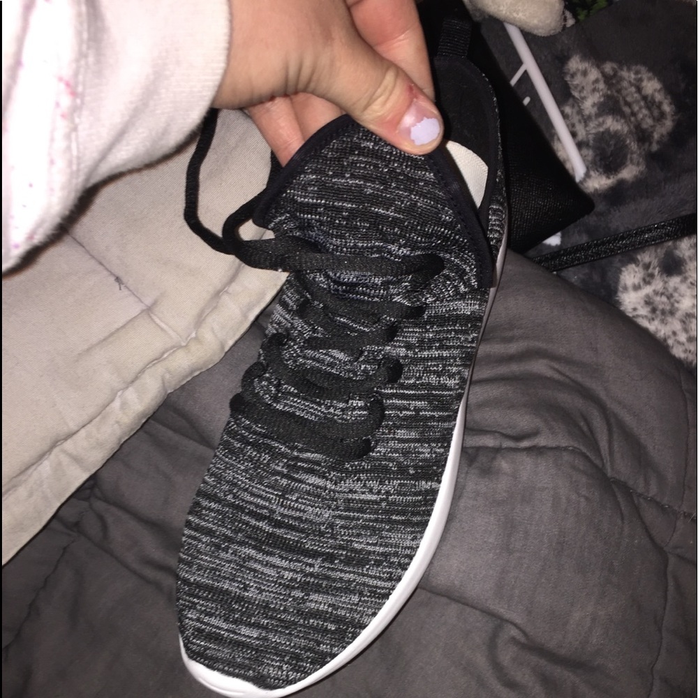 never worn SO COMFY forever shoes
